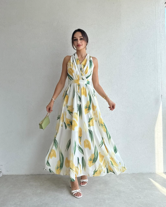 Halsey - Robe maxi à fleurs avec décolleté halter