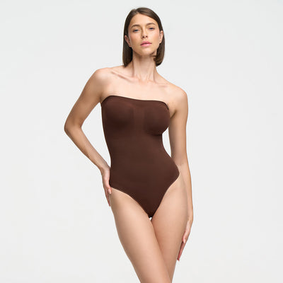 Soutien-gorge sans bretelles sculptant avec string - Vente exclusive