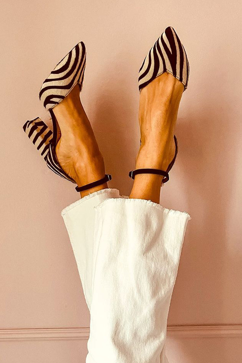 Sandales à talons moyens avec bride
