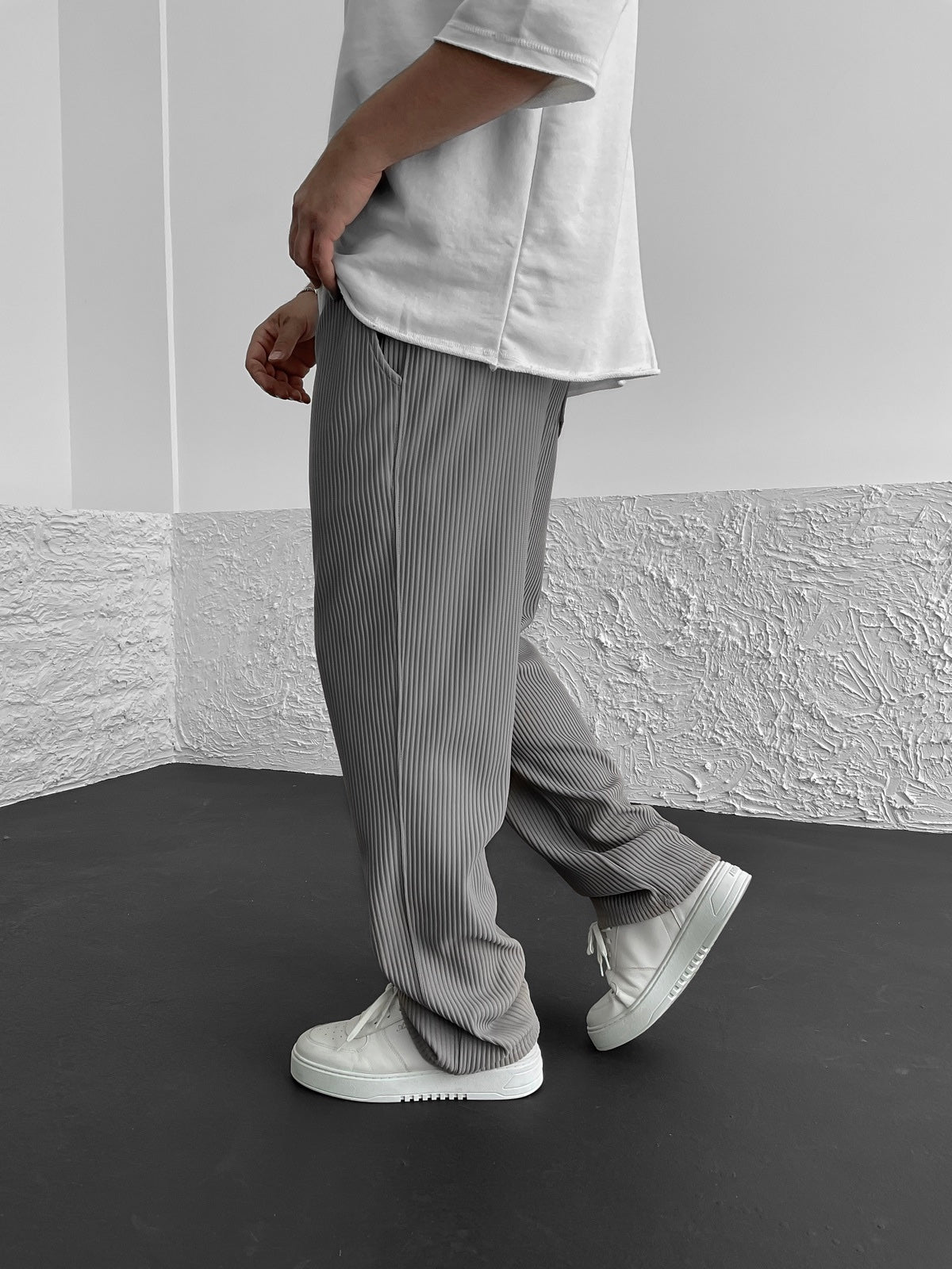 Pantalon côtelé à coupe décontractée